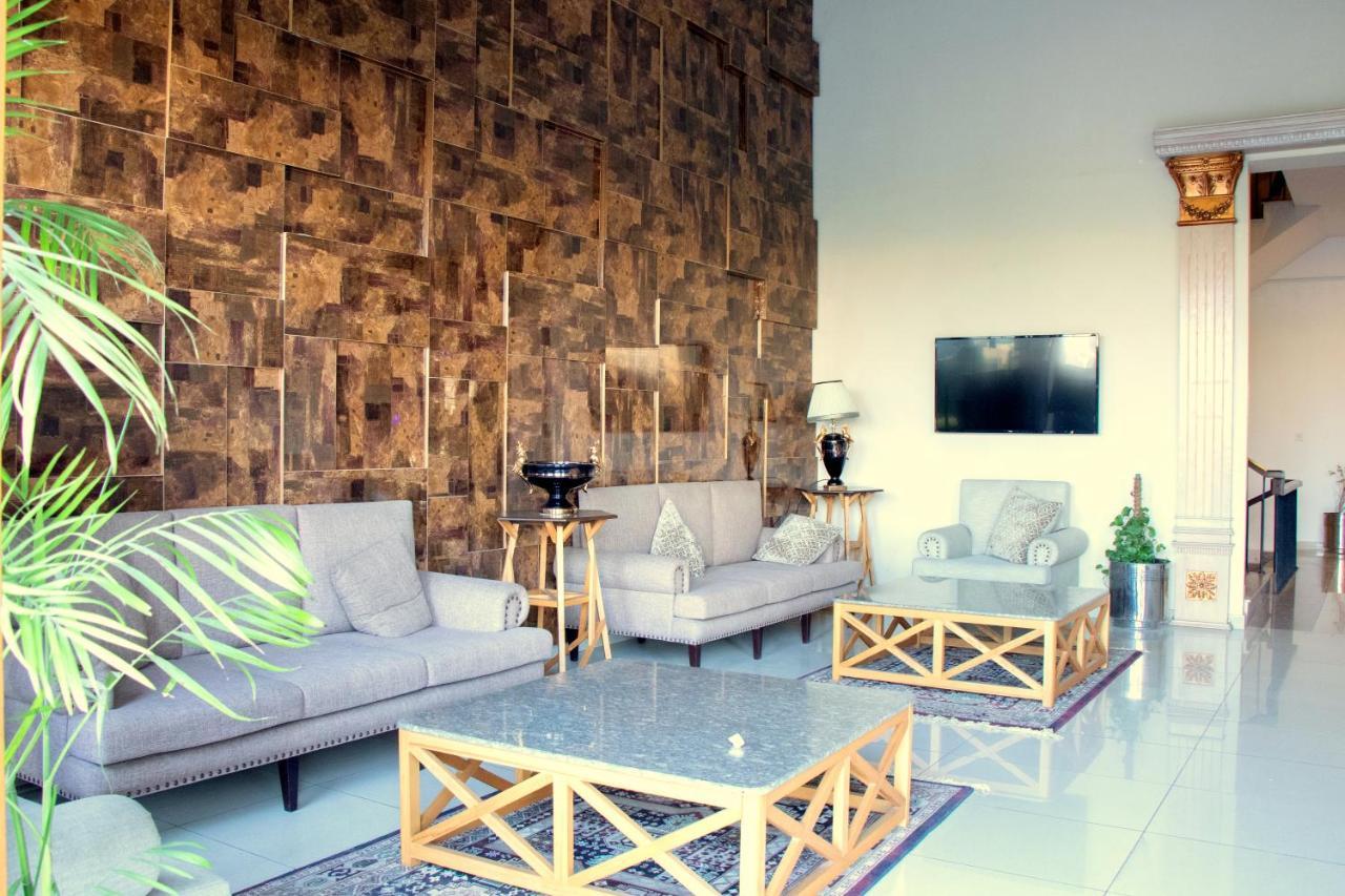 Executive 3 Bedrooms Apartment In Bahria Town ラーワルピンディー エクステリア 写真