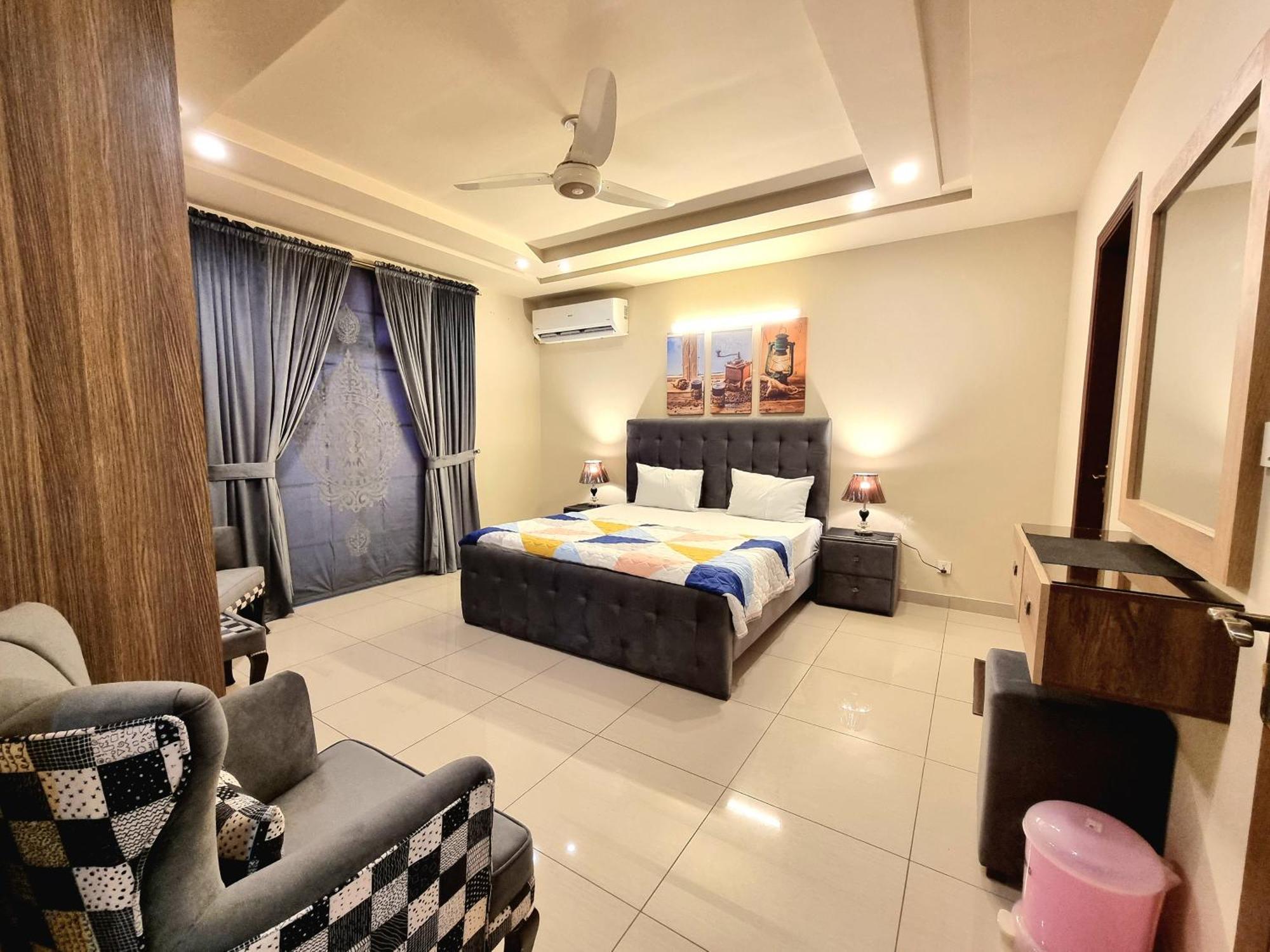 Executive 3 Bedrooms Apartment In Bahria Town ラーワルピンディー エクステリア 写真