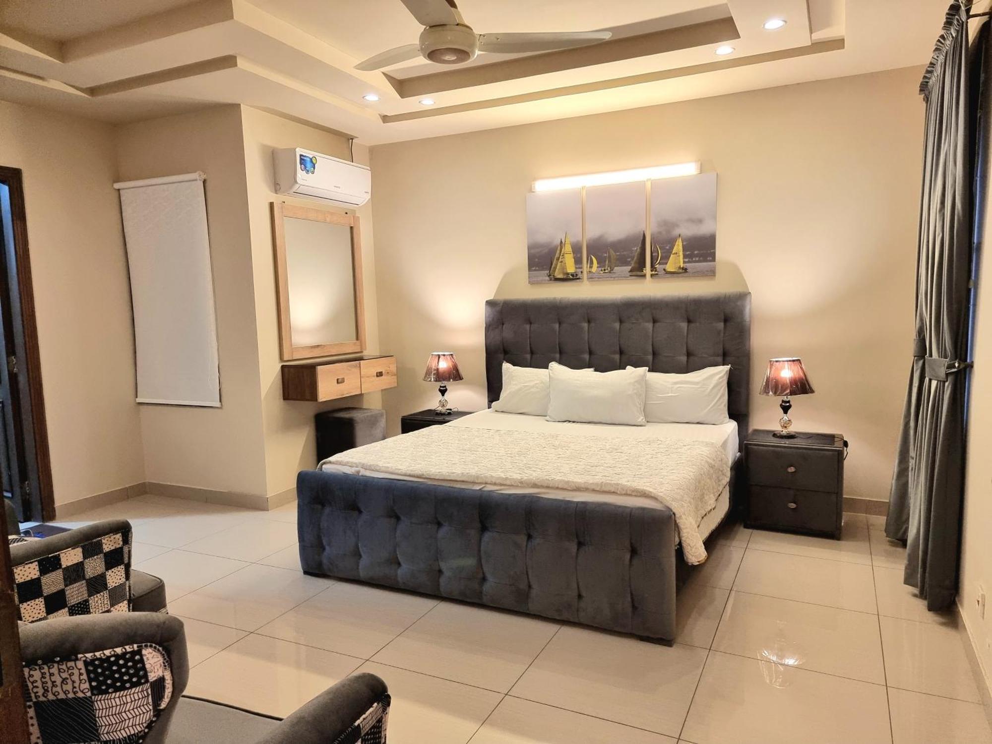 Executive 3 Bedrooms Apartment In Bahria Town ラーワルピンディー エクステリア 写真
