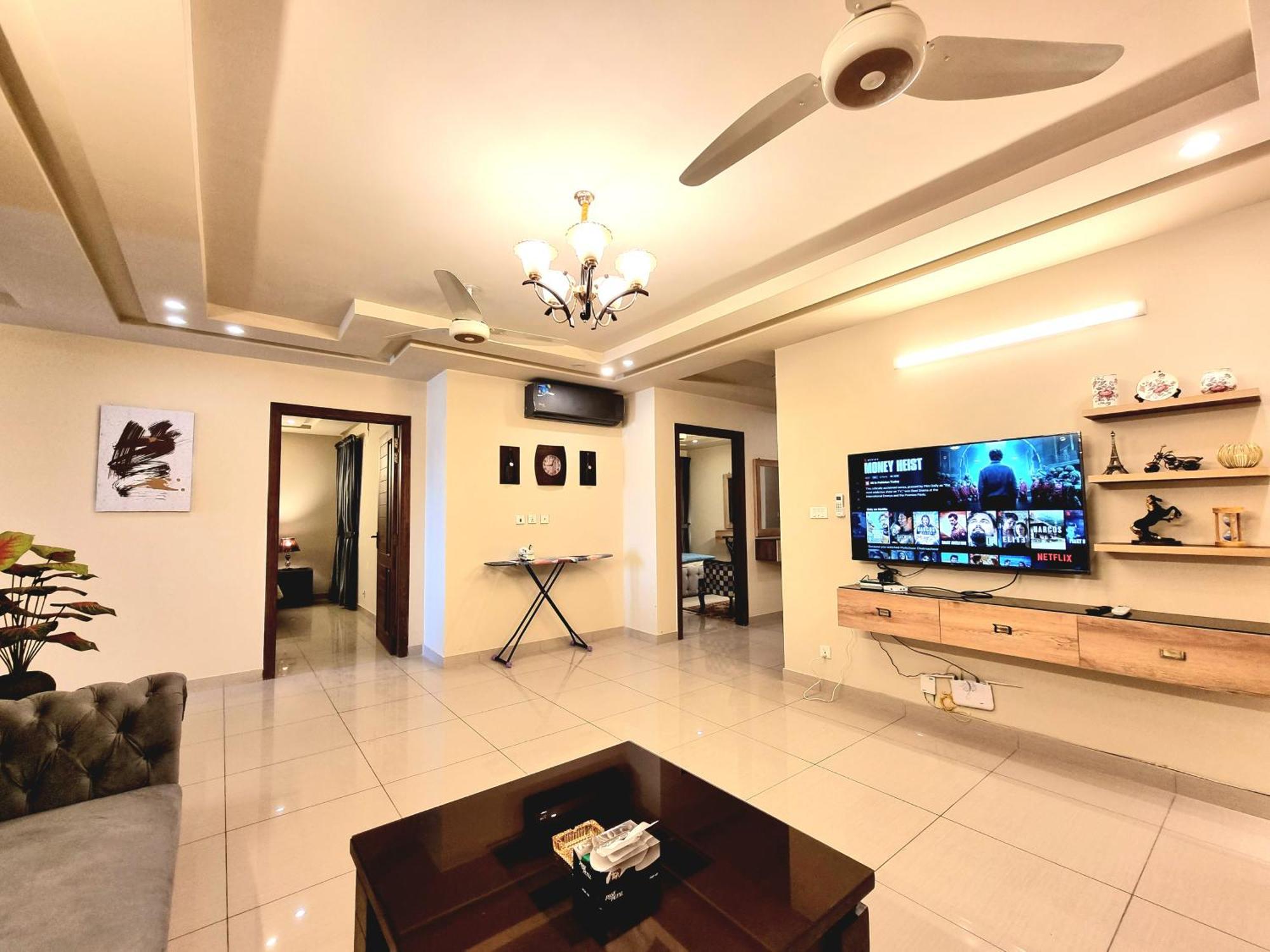 Executive 3 Bedrooms Apartment In Bahria Town ラーワルピンディー エクステリア 写真