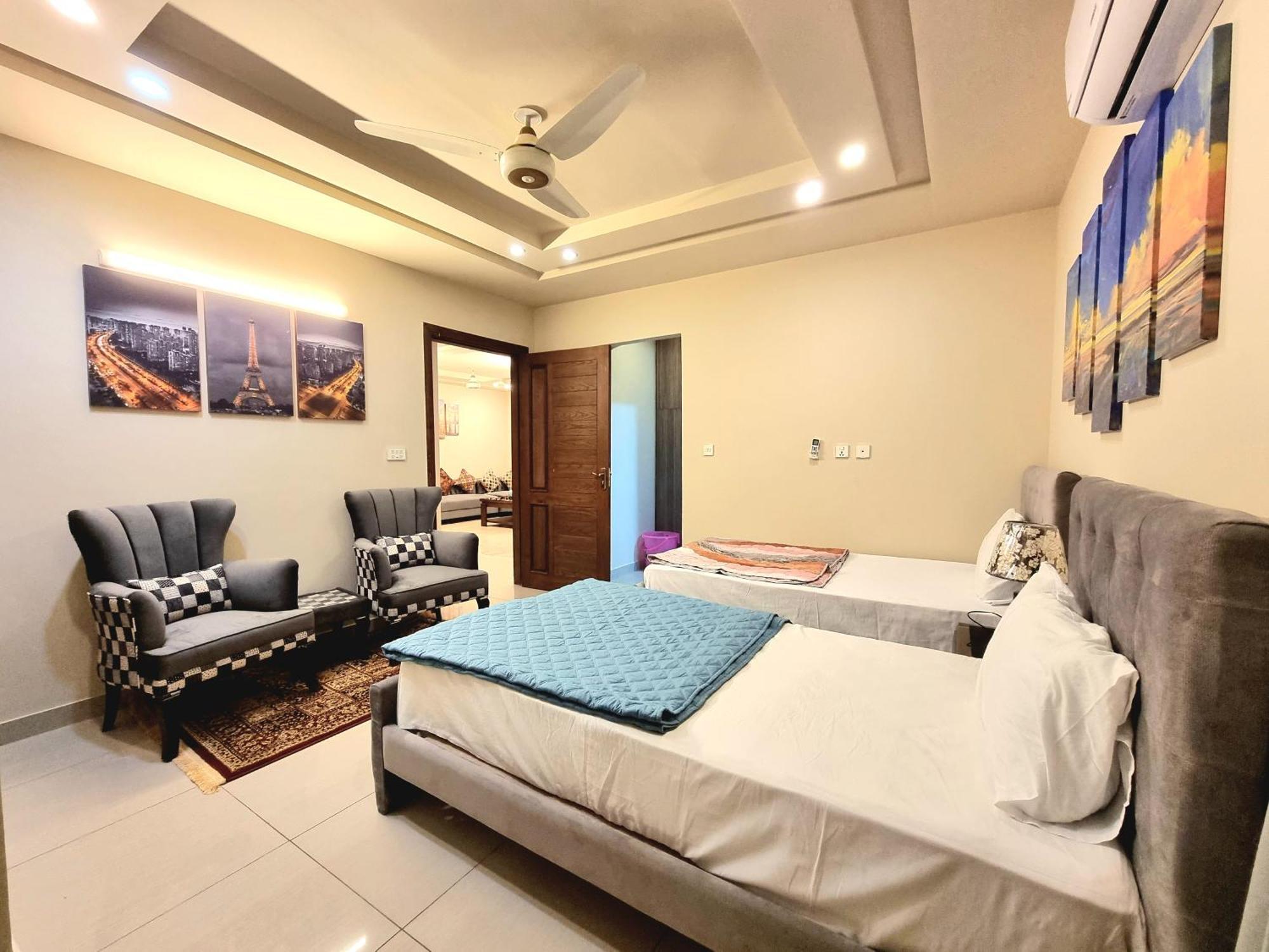 Executive 3 Bedrooms Apartment In Bahria Town ラーワルピンディー エクステリア 写真