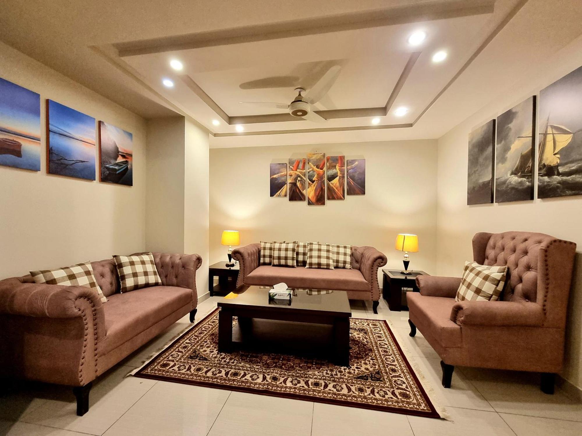Executive 3 Bedrooms Apartment In Bahria Town ラーワルピンディー エクステリア 写真
